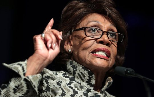 Democrat Maxine Waters Calls Out Trump Crypto Project in House DeFi Hearing