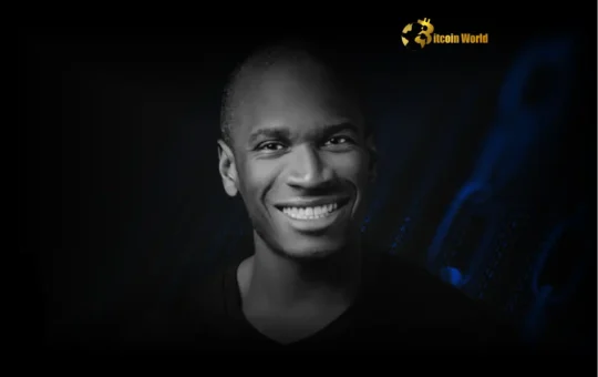 Arthur Hayes: Crucial Bitcoin Price Level to Unlock Explosive Altcoin Season, Favors Ethereum Over Solana