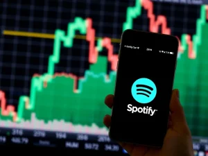 Spotify stock price drop after Q2 earnings miss and revenue shortfall