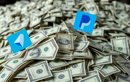 Digital payment apps Venmo and PayPal accepting donations for the US National Debt, highlighting the surprising exclusion of cryptocurrency.