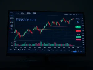 Analysis of Enso token's $11.67 million liquidation event and 180% weekly price surge on cryptocurrency charts.