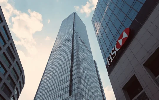HSBC headquarters building in Hong Kong's Central district under daylight